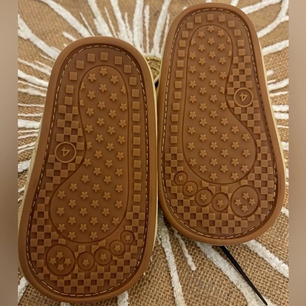 NWT Beige Baby Moccasins Size 4 | Tan Soft Sole Infant Shoes